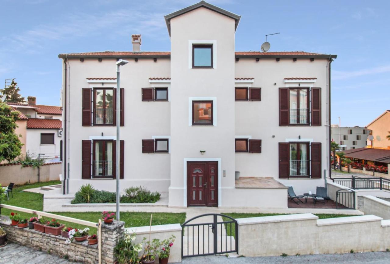 Apartments Villa Alba II Пореч Екстериор снимка