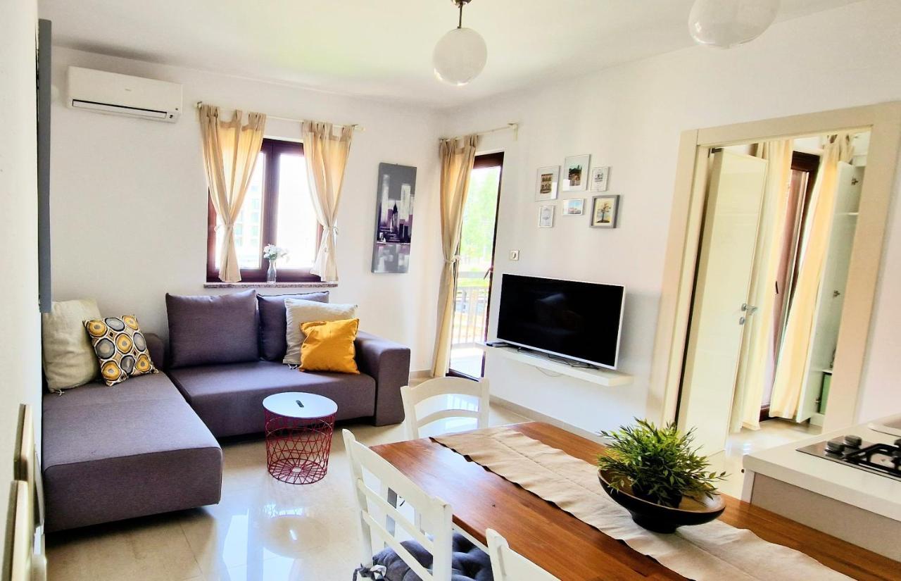 Apartments Villa Alba II Пореч Екстериор снимка